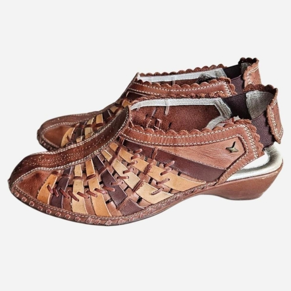 Pikolinos Women's Brown Leather Boho Sandals